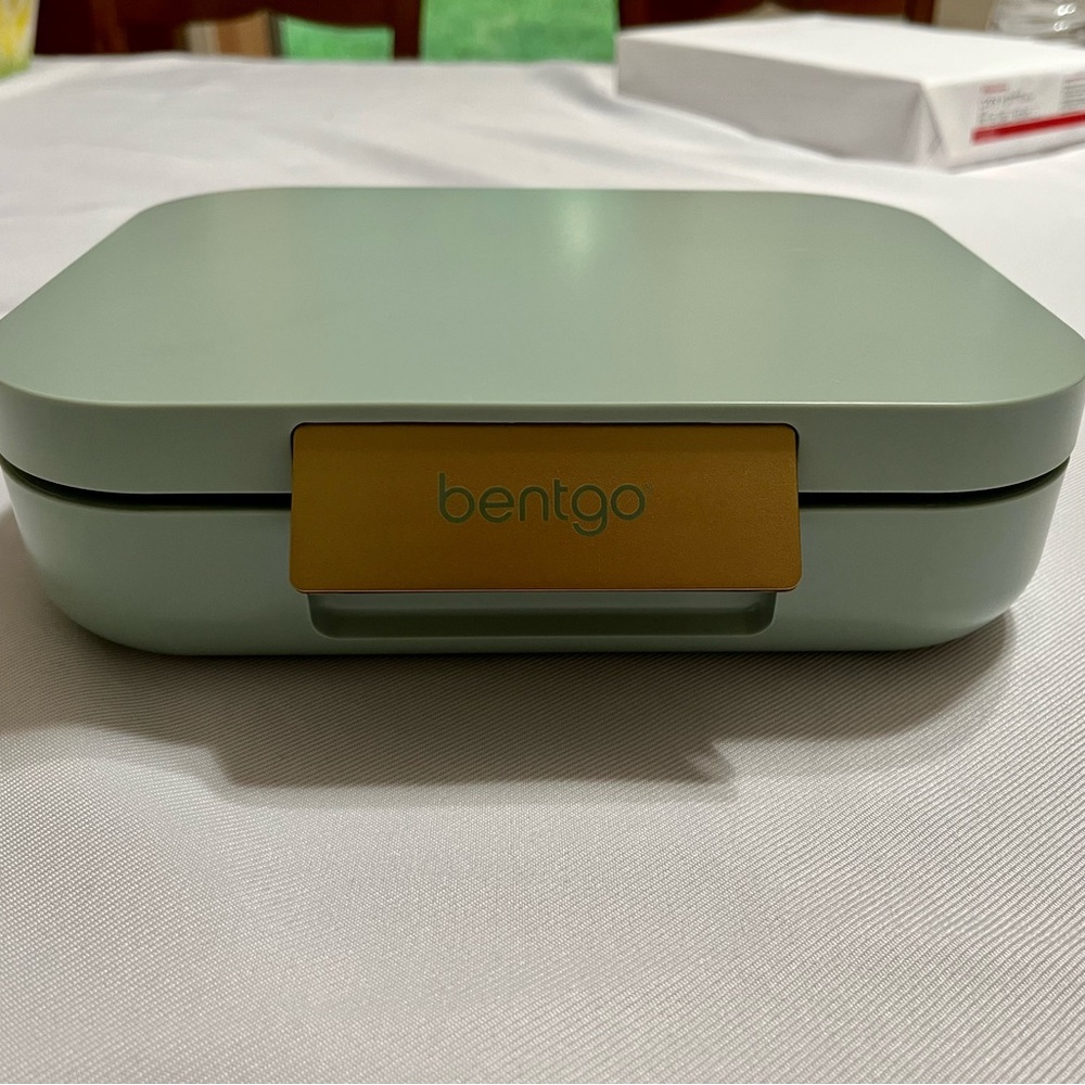 Bento style lunchbox